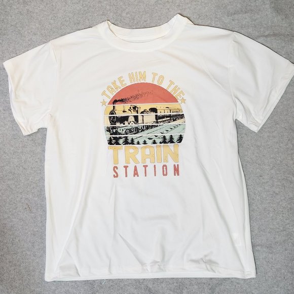 YELLOWSTONE Dutton Ranch Train Station Women's T-Shirt -  NEW - Picture 2 of 3